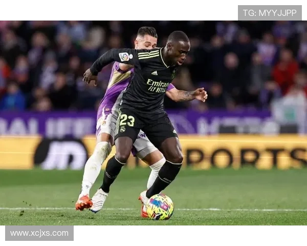 祖布门迪面对皇马中场群的防守与出球表现解析